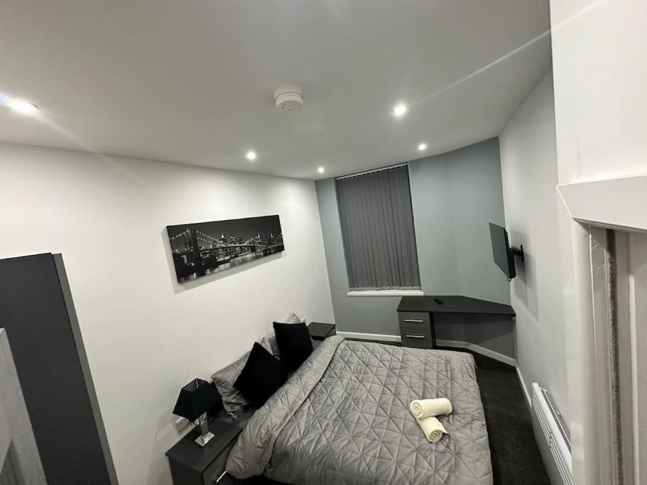 Luxurious 2 Bedroom Flat Beeston Hill ภายนอก รูปภาพ